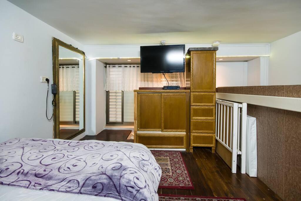 Ahuzat Shaul - Apartment Hadera Bagian luar foto